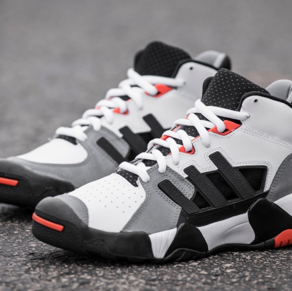 adidas Other - Addidas sneakers